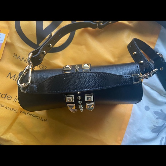 Authentic Valentino Handbag , and dust bag - Picture 4 of 16